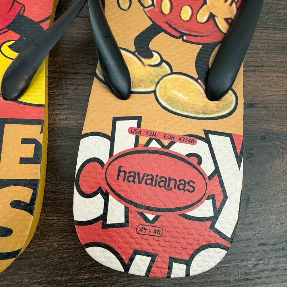 Havaiana’s Men’s Disney Mickey Mouse Flip Flops Size 13